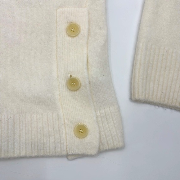 J. Crew XL Cream Turtleneck Sweater Button Detail Casual Knit Top size XL - Picture 6 of 8